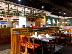 大堂-胡须佬鸡煲四季火锅店(石厦西村直营店)