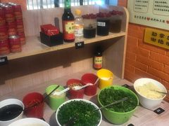 自助调料区-成都玉林串串香火锅(三八店)