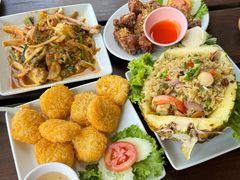 -Green Tree Rest. & Pub