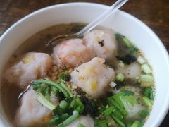 -花儿姐与战哥的美食档