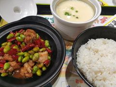 -老娘舅餐厅(黄龙体育中心店)