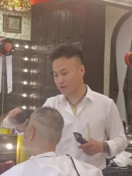 -东方先生国潮男士理发馆