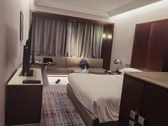 -上海龙之梦万丽酒店