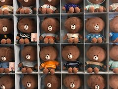 -LINE FRIENDS Garosu-gil Flagship Store