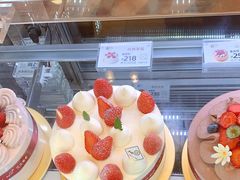 -花花卷卷·鲜食蛋糕(静安久光百货店)