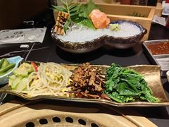 -山川小町·极番烧肉(新地假日广场店)