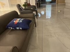 -瑞尔齿科(南京东路名人诊所)