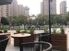 景观位-星巴克臻选(嘉兴海宁银泰城店)