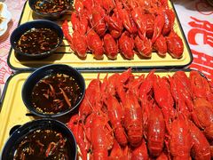 -肥肥虾庄·金牌油焖大虾(汉街SKP店)