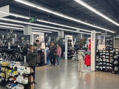 -迪卡侬(越秀公园店)