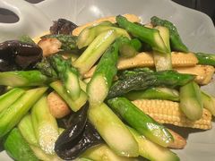 -大头虾越式风味餐厅(光明广场店)