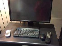 -喜鹊愉家酒店(郑州曼哈顿博览中心地铁站店)