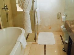 -青岛海尔洲际酒店