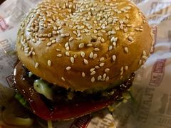 -The Habit Burger Grill 哈比特汉堡(复兴soho店)