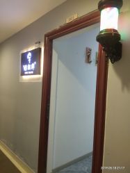 -V8潮牌·接发烫染连锁