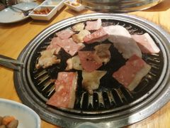 -唯成•韩国炭火烤肉 유성고기
