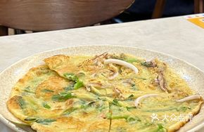 Seafood Scallion Pancake with Dipping Sauce