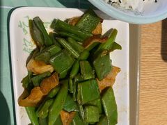 -老乡鸡(上海品尊国际中心店)