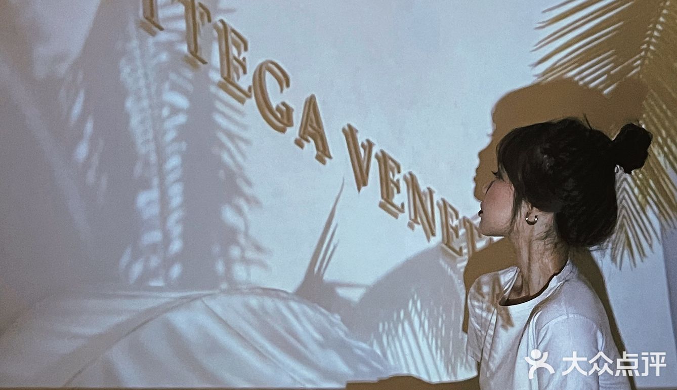 济南自拍照相馆｜ins博主同款投影仪大片🌘