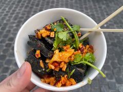 -黑色经典臭豆腐·湖南特产(坡子街店)