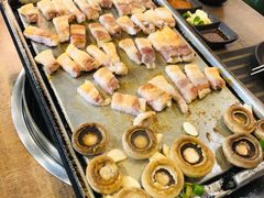 -香猪坊韩国烤肉专属门店(魏公村店)