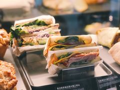 -星巴克(广州中华广场B1层店)