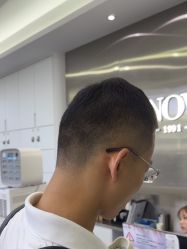 -首脑美发沙龙