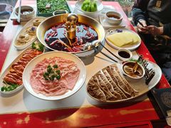 -小龙翻大江文化火锅(宽窄店)