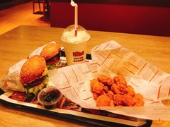 -The Habit Burger Grill 哈比特汉堡(复兴soho店)