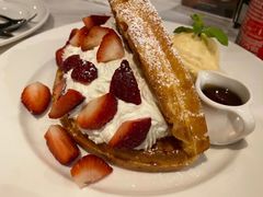 -ROAST coffee & eatery