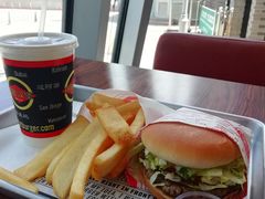 零度可乐-FATBURGER 特富客汉堡(外交公寓店)