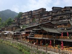 -西江千户苗寨-百年吊脚楼