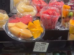 -每日新鲜水果吧(芮欧百货店)