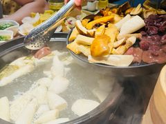 -一朵菌·野生菌探索家火锅(南亚店)