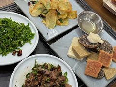 -三锅莊·牦牛肉火锅·香格里拉特色藏餐宴请餐厅(昆明创始店)