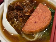 牛腩汤面-喜莲咖啡