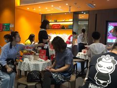 等位区-海底捞火锅(亲子主题北金鹰店)