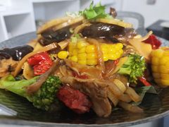 -天天向上素食餐厅(五台山店)