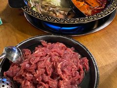 -小志家.野生菌鲜切牦牛肉牛杂火锅