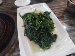 地瓜叶-姐妹临高乳猪店(海垦路店)