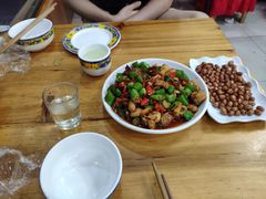 -乡土特色.冷锅鱼.牦牛肉汤锅