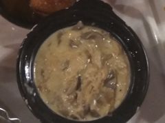 法式奶油蘑菇烩鸡肉-火车头法国西餐厅