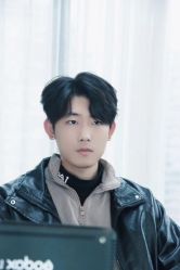 -东方先生国潮男士理发馆