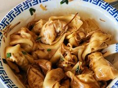 -笑来喜馄饨小笼工坊(通扬路店)