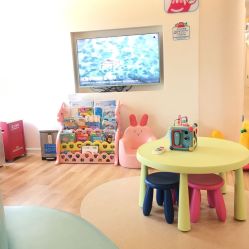 -唯儿诺儿童医院·儿科·眼科·口腔(海岸城店)