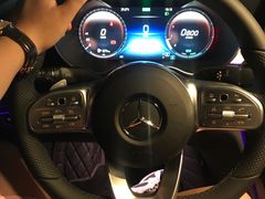 -天津波士信达奔驰4S店(卫津南路店)