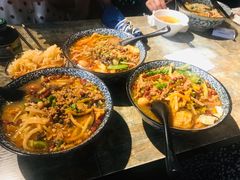 -粉家柳州螺蛳粉(杨宅路店)