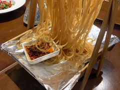 疯狂的土豆丝-东口码头·烧鸽子·鱼头泡饼·地方菜(金鹰悦城店)