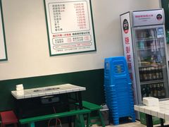 -晓彭肥肠鸡·泡椒鸡火锅(水木天地店)