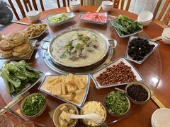 -黎老幺光雾山黄羊汤锅